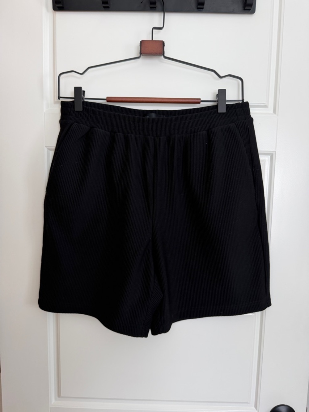 OAK + FORT Black Ribbed Athletic Shorts